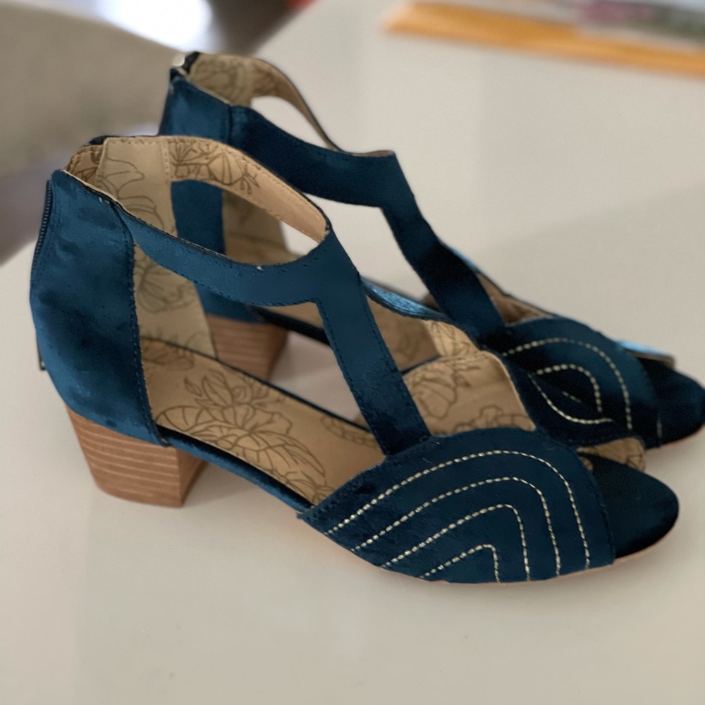 Joyfolie Ophelia dress shoes girls size 4Y